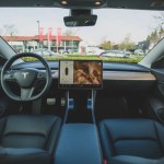 Tesla et la connectivité premium : pas de changements en Europe pour le moment