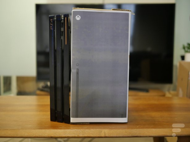 Xbox Series X mockup comparatif taille (15)