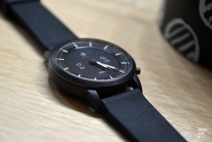Fossil Hybride HR // Source : Frandroid
