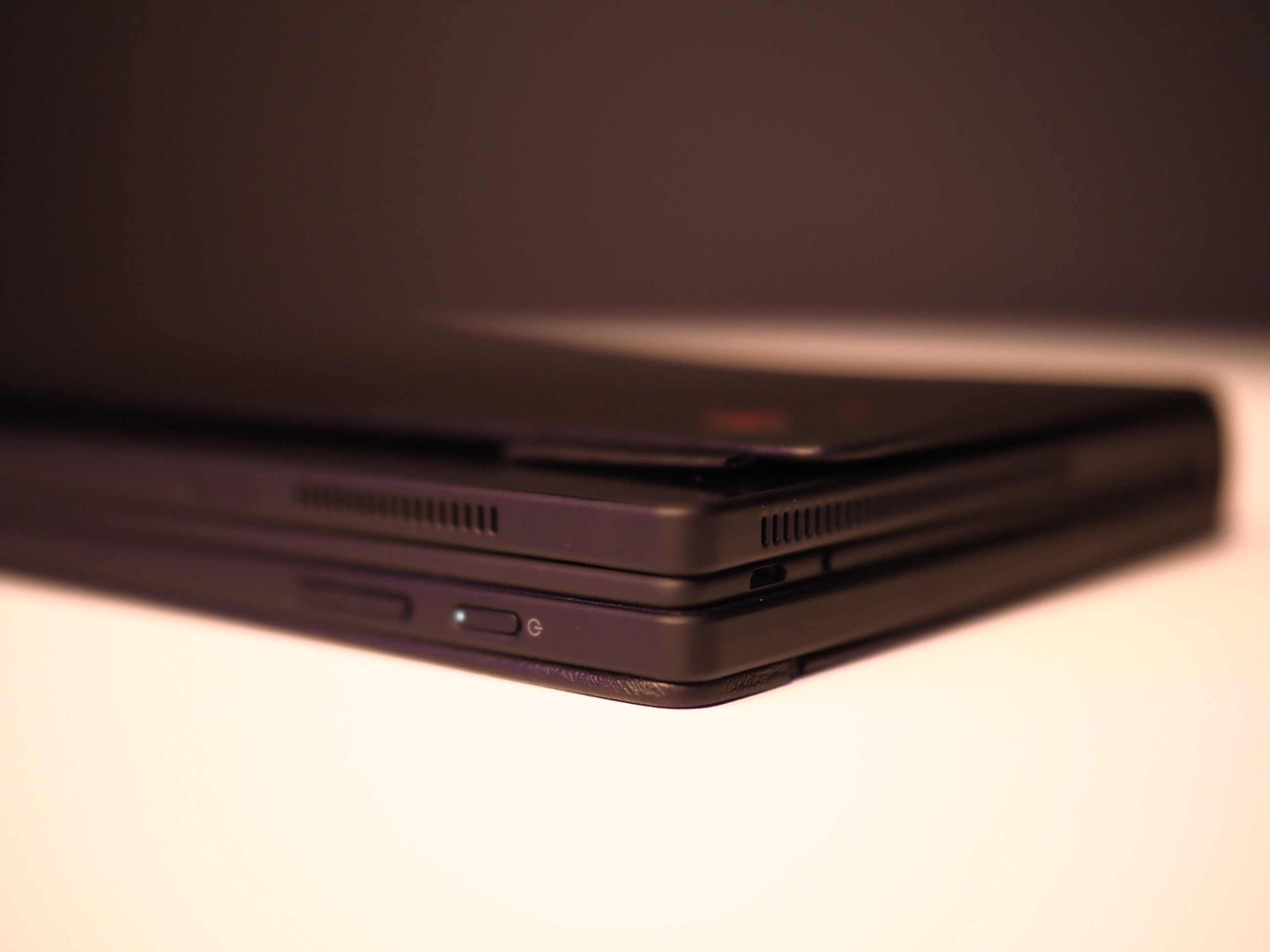 Lenovo ThinkPad X1 Fold Fermé avec clavier