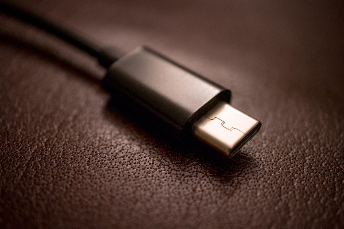 USB-C 2.1 admitirá 240 W y se vuelve aún más complicado