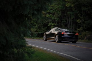 Tesla : vendue en occasion, une Model S voit son Autopilot être coupé à distance