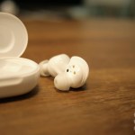 Test des Samsung Galaxy Buds+ : plus d’autonomie, mais toujours sans réduction de bruit Test des Samsung Galaxy Buds+ : plus d’autonomie, mais toujours sans réduction de bruit