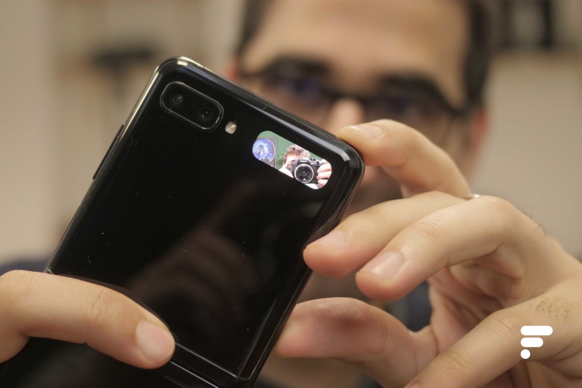 Samsung Galaxy Z Flip retour écran ext