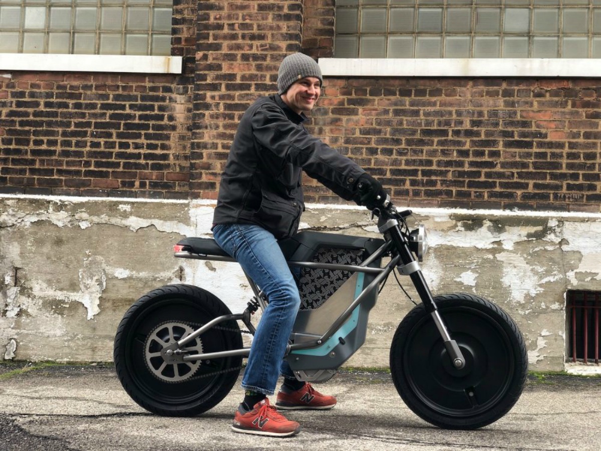 La moto Falcon BLK