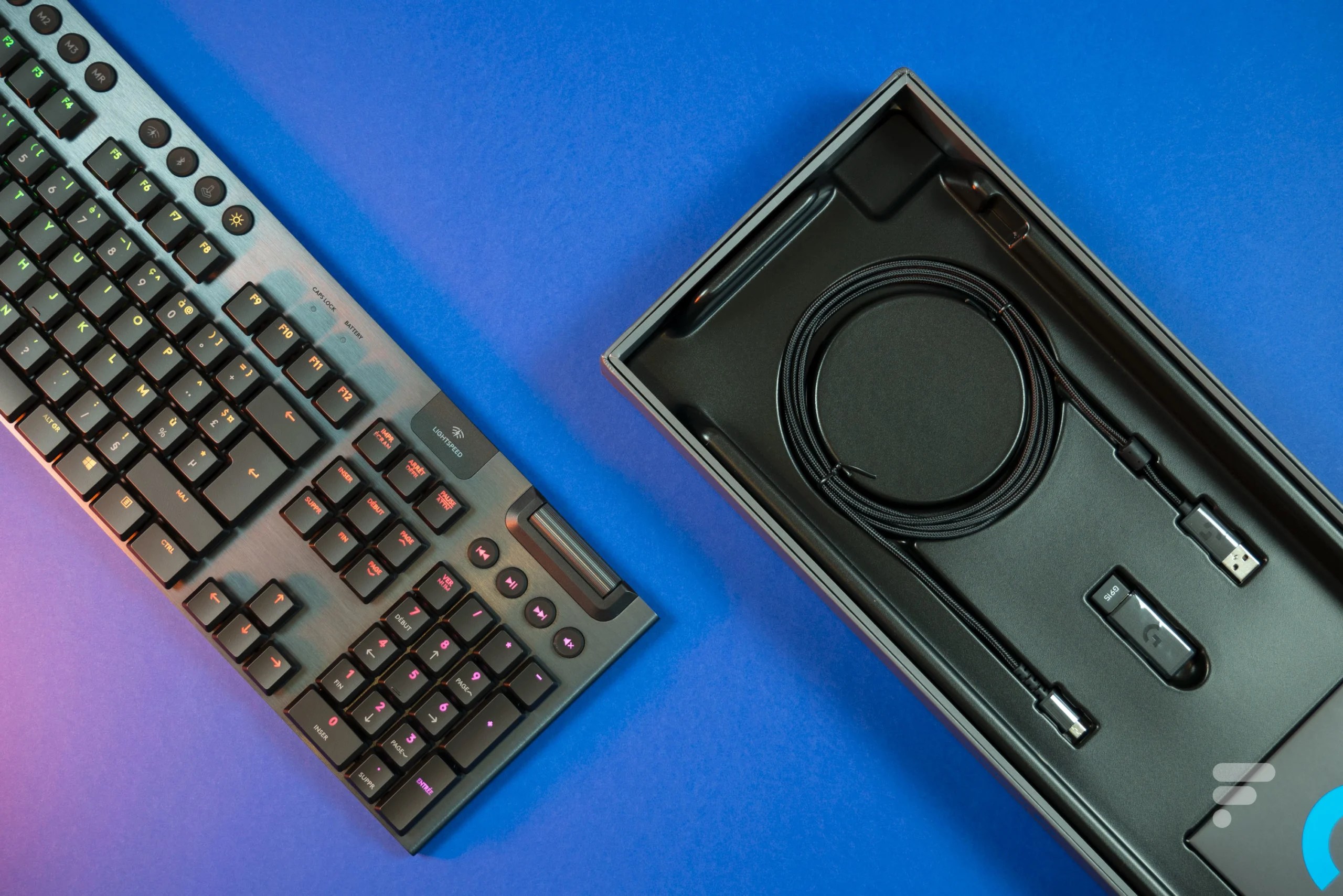 Clavier Logitech G915