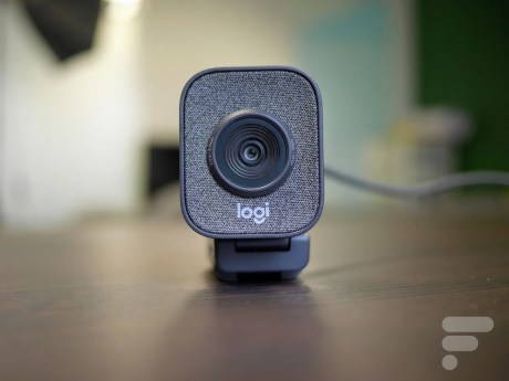 logitech streamcam (6)