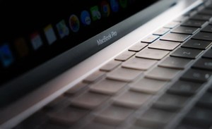Apple s’apprêterait à lancer un MacBook Pro de 14,1 pouces… à écran Mini-LED