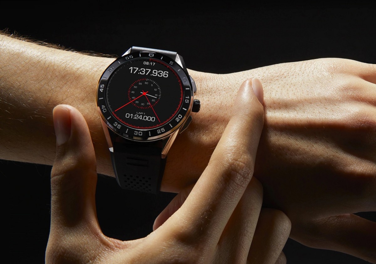 Tag Heuer : une montre connectée à un tarif exorbitant pour faire face à l'Apple  Watch