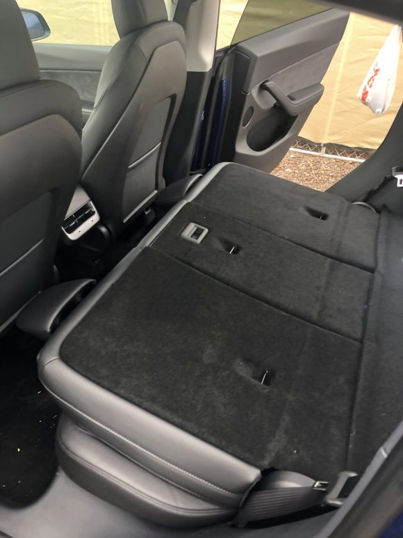 tesla model y (4)