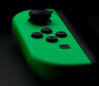 Au Japon, on pourra choisir la couleur de ses Joycon / Crédits : Unsplash / Jippe Joosten