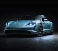 La Porsche Taycan 4S électrique en guise de photo d'illustration