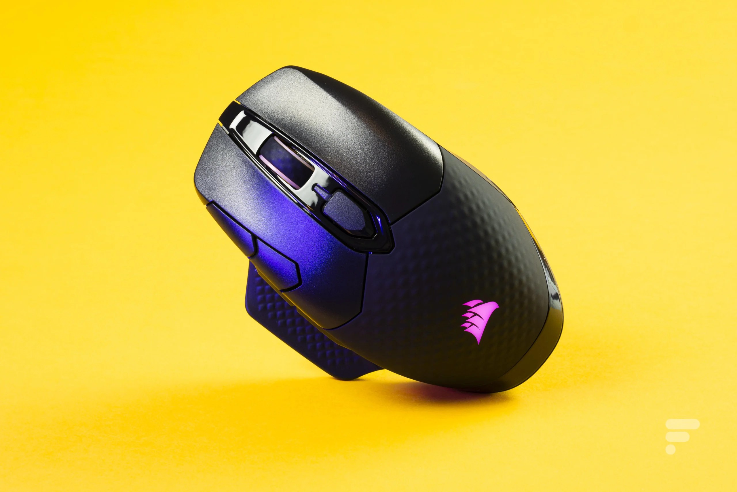 Test complet de la souris Corsair Dark Core RGB Pro