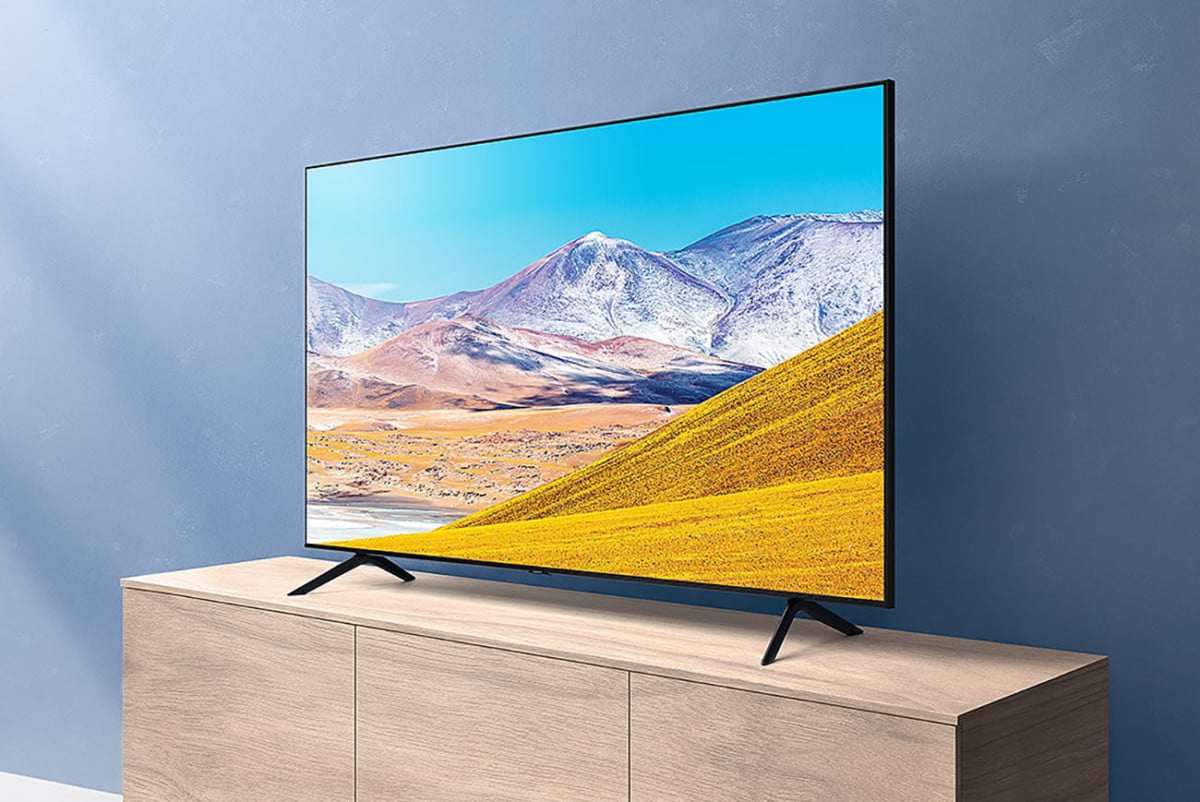 Le téléviseur Samsung TU8005 proposé avec l'offre de SFR
