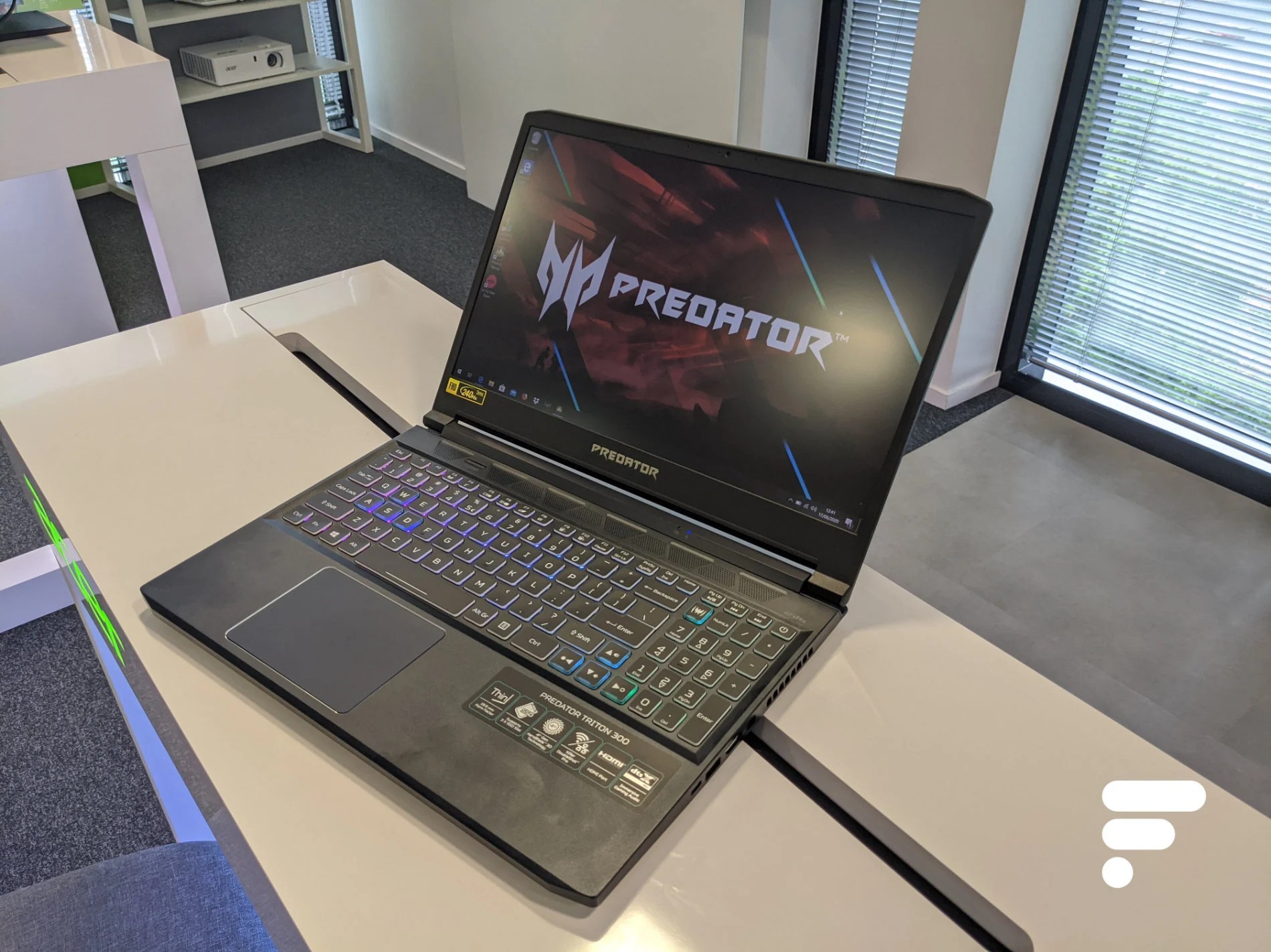 Acer Predator Triton 300 (1)