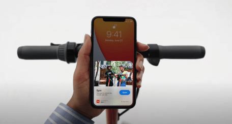 Utiliser App Clips pour louer une trottinette sans avoir l'appli // Source : Apple