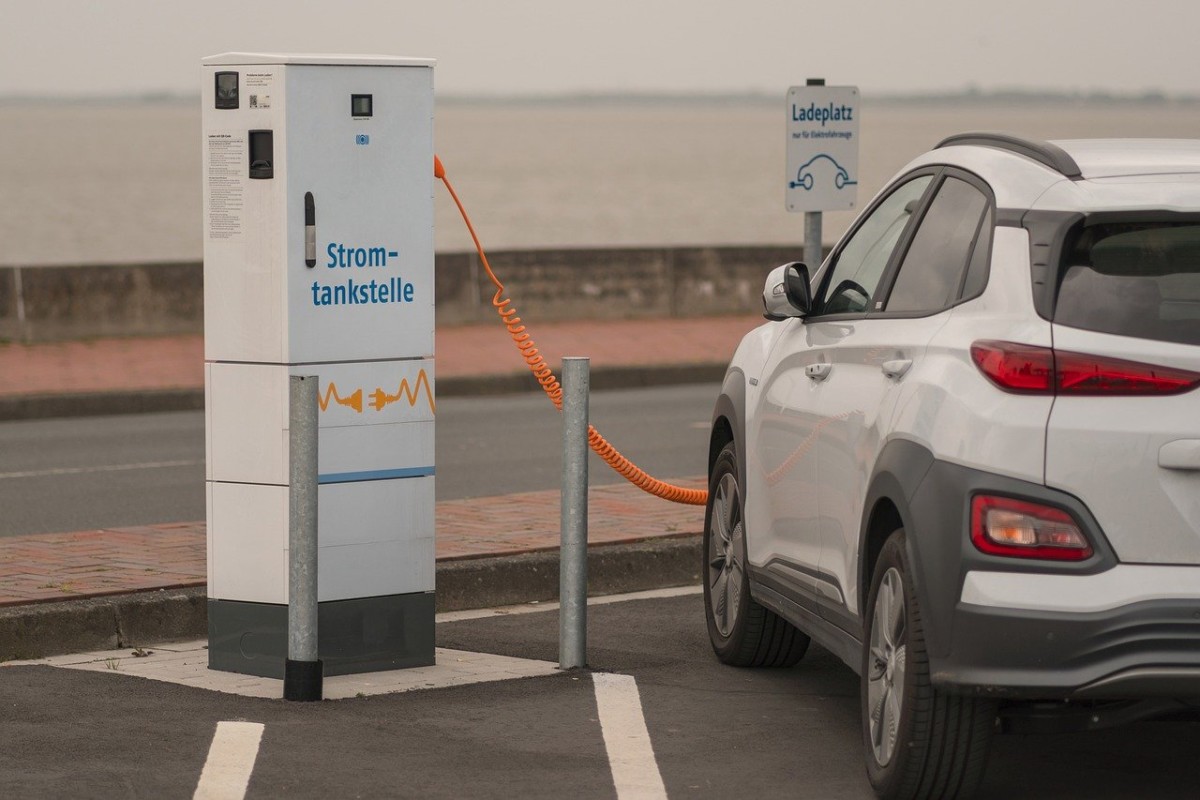 Une borne électrique à chaque station-service : l’Allemagne accélère sa transition