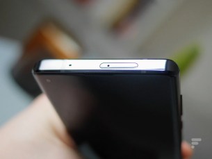 Le tiroir pour carte SIM du Motorola Edge