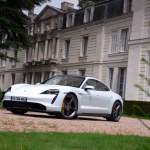 Porsche Taycan : coût de recharge et autonomie sur un long trajet de 850 km