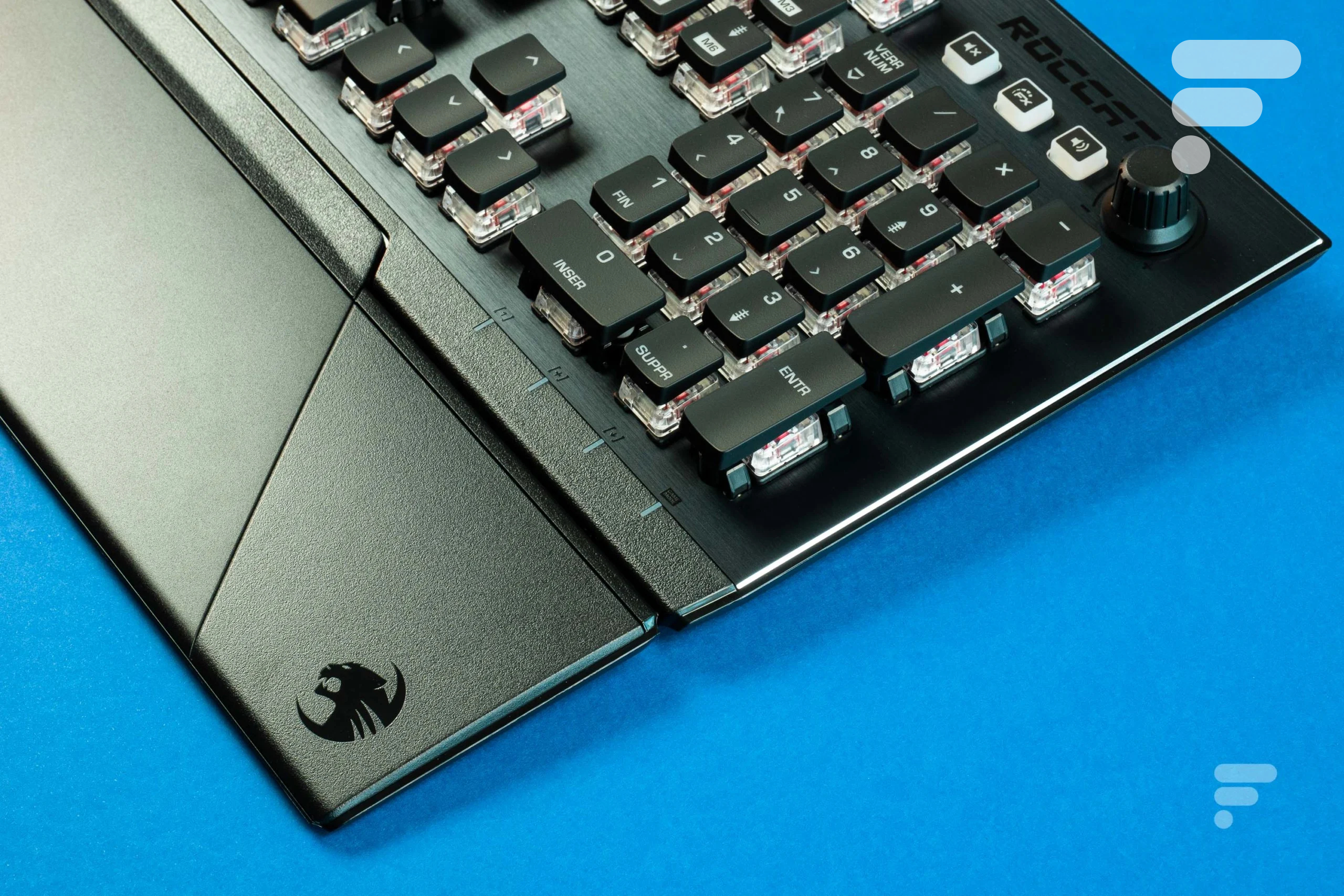 Roccat Vulcan 121
