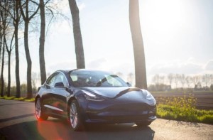Tesla à deux doigts de l’autonomie totale pour ses véhicules d’après Elon Musk