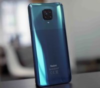 Le Xiaomi Redmi Note 9 Pro a un dos à deux tons // Source : Frandroid