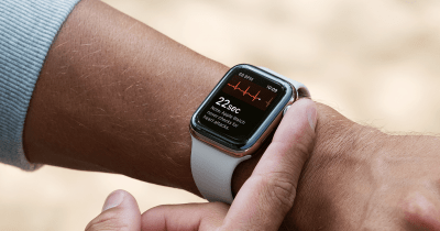 Les dernières Apple Watch embarquent désormais une fonction ECG électrocardiogramme // Source : Apple