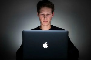 Les prochains Mac pourraient hériter de la reconnaissance faciale Face ID