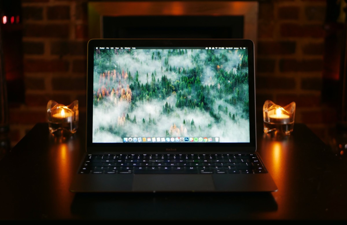 james-mckinven-B3FwR-Hf9w8-unsplash