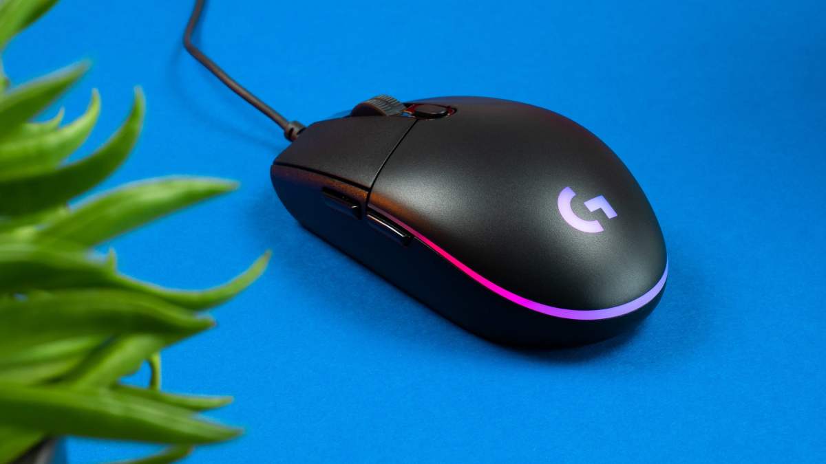 Logitech G203 LightSync