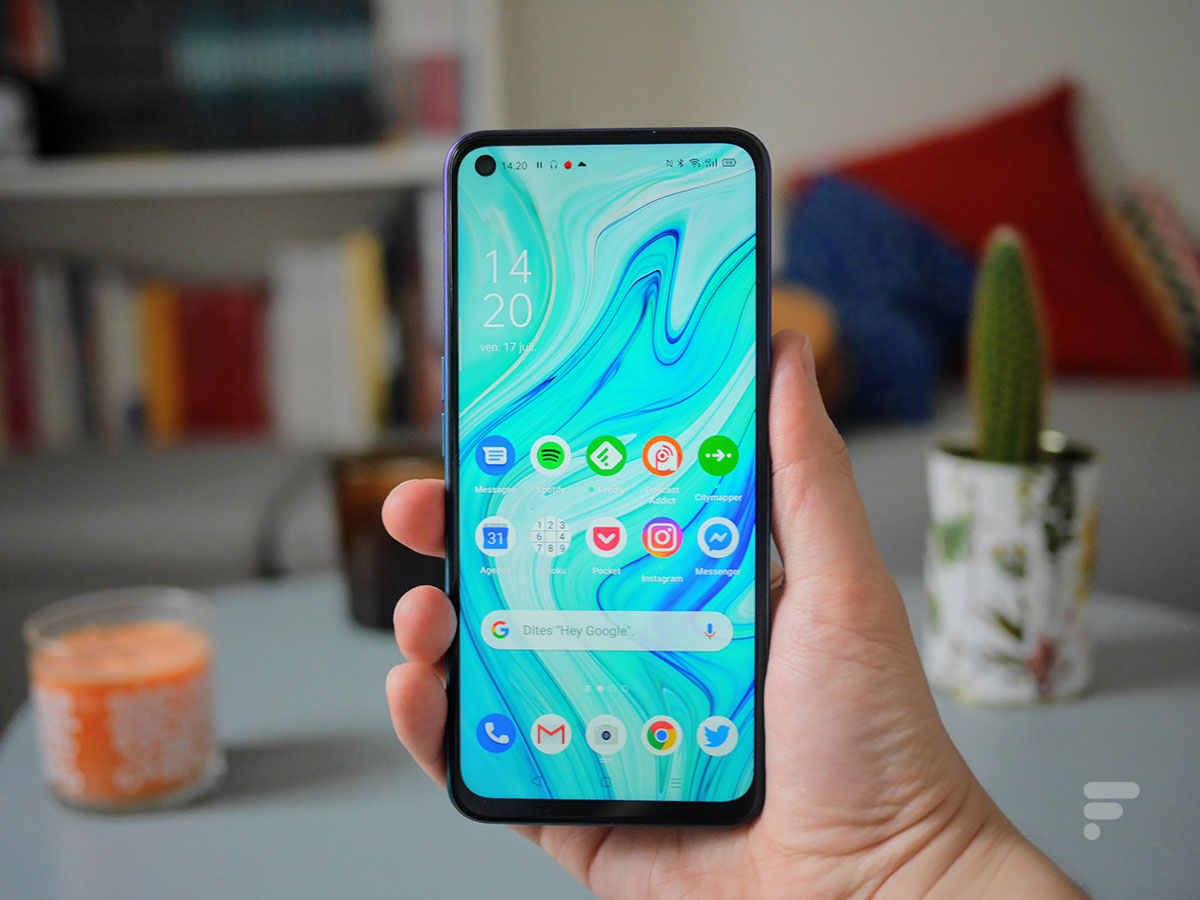 La face avant du Oppo A72