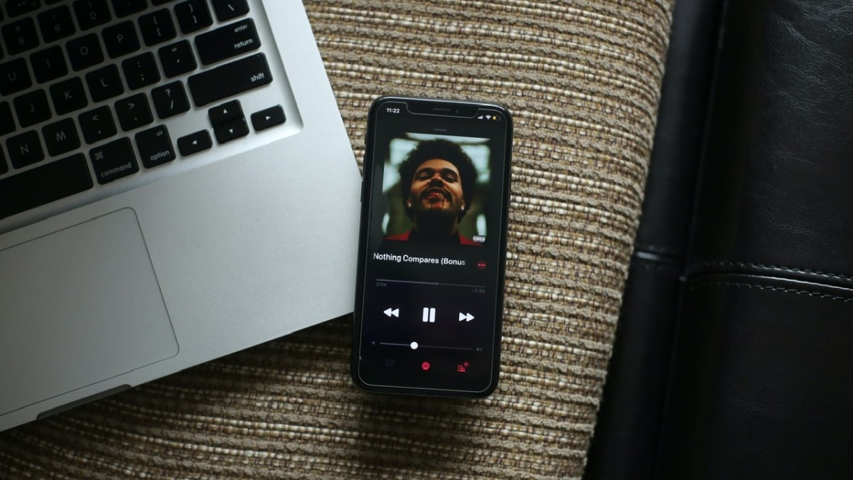 apple one sortie octobre