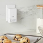 L’Echo Flex d’Amazon s’enrichit d’une horloge connectée