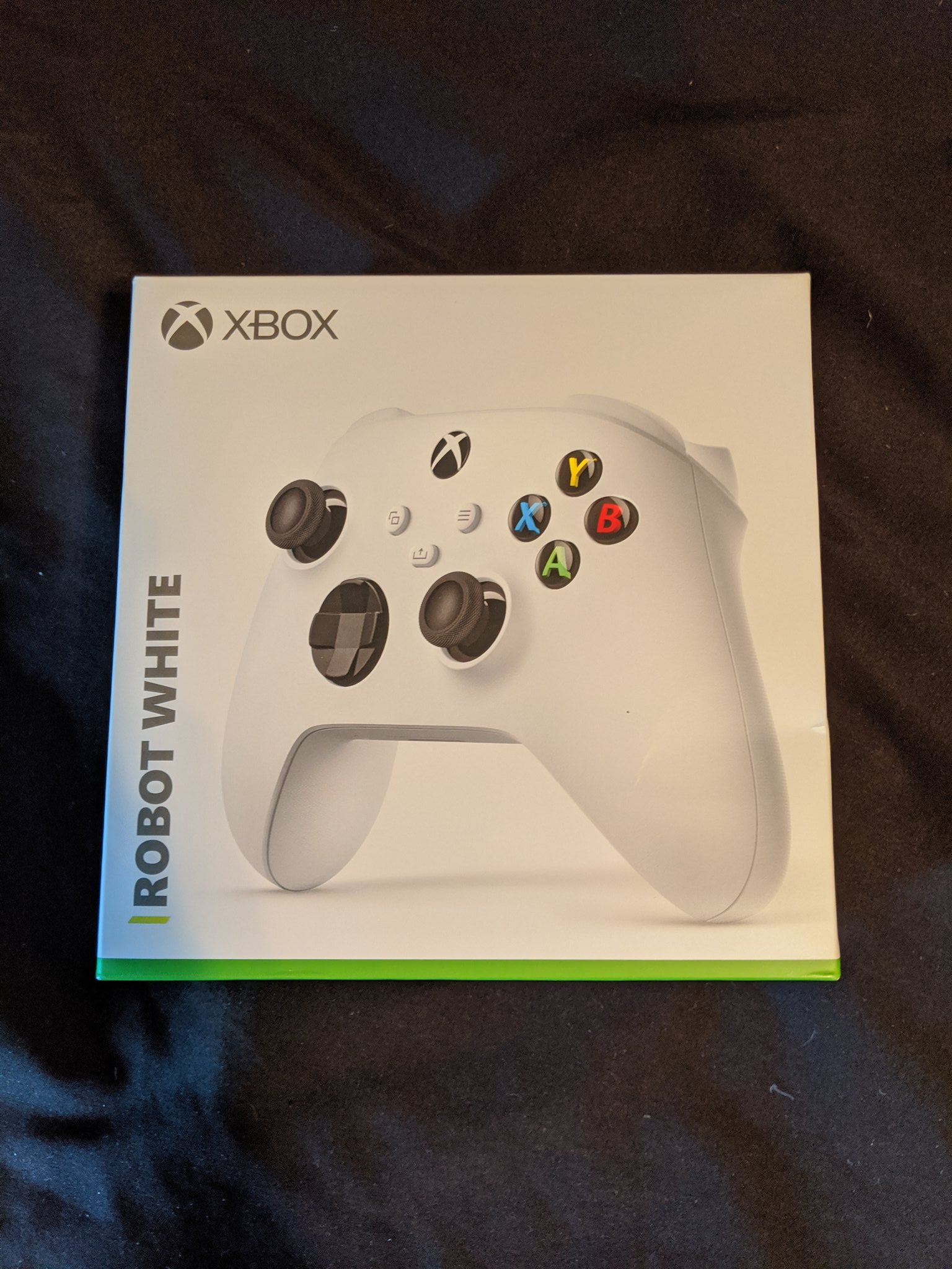 La manette de Xbox Series X et Series S // Source : Zak S