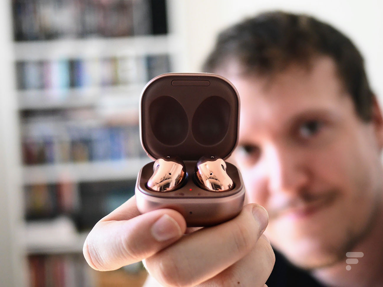 La forme originale des Samsung Galaxy Buds Live