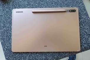 Dos Samsung Galaxy Tab S7 Plus