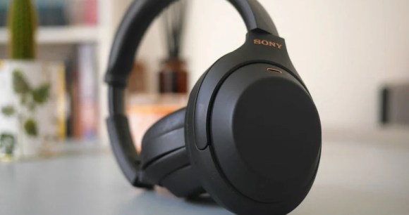 Le Sony WH-1000XM4 // Source : Frandroid