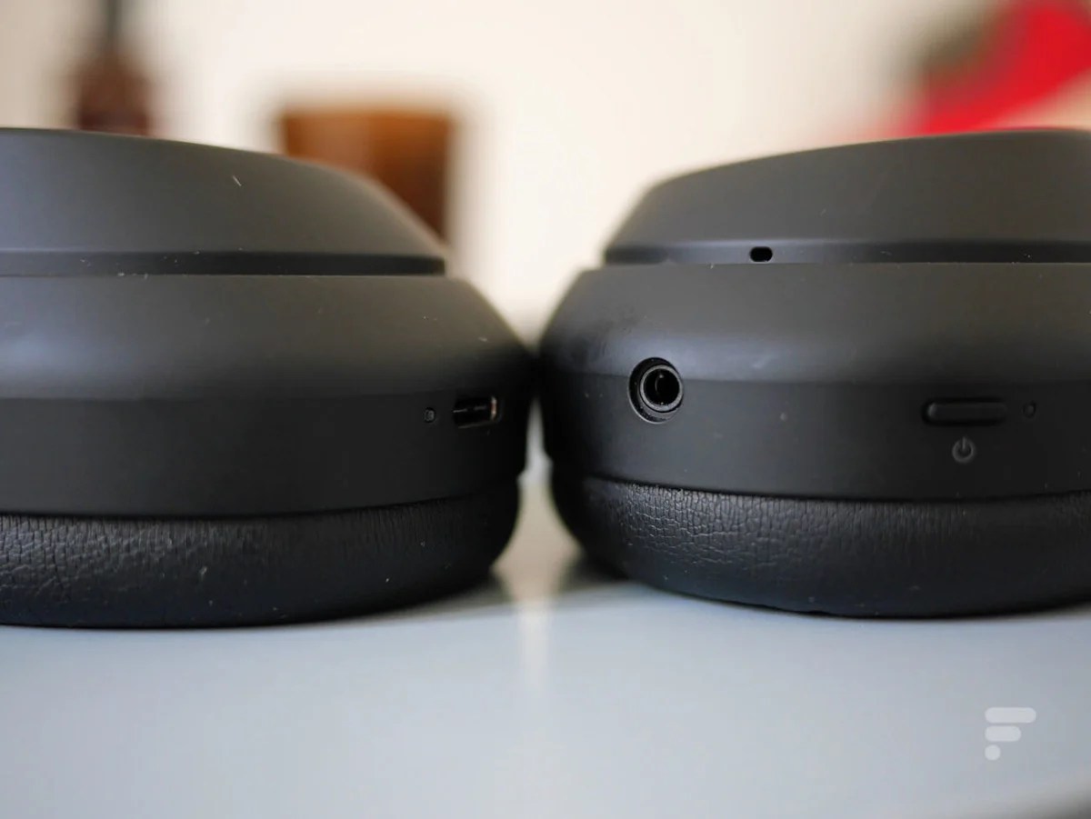 La prise USB-C et la prise jack du Sony WH-1000XM4