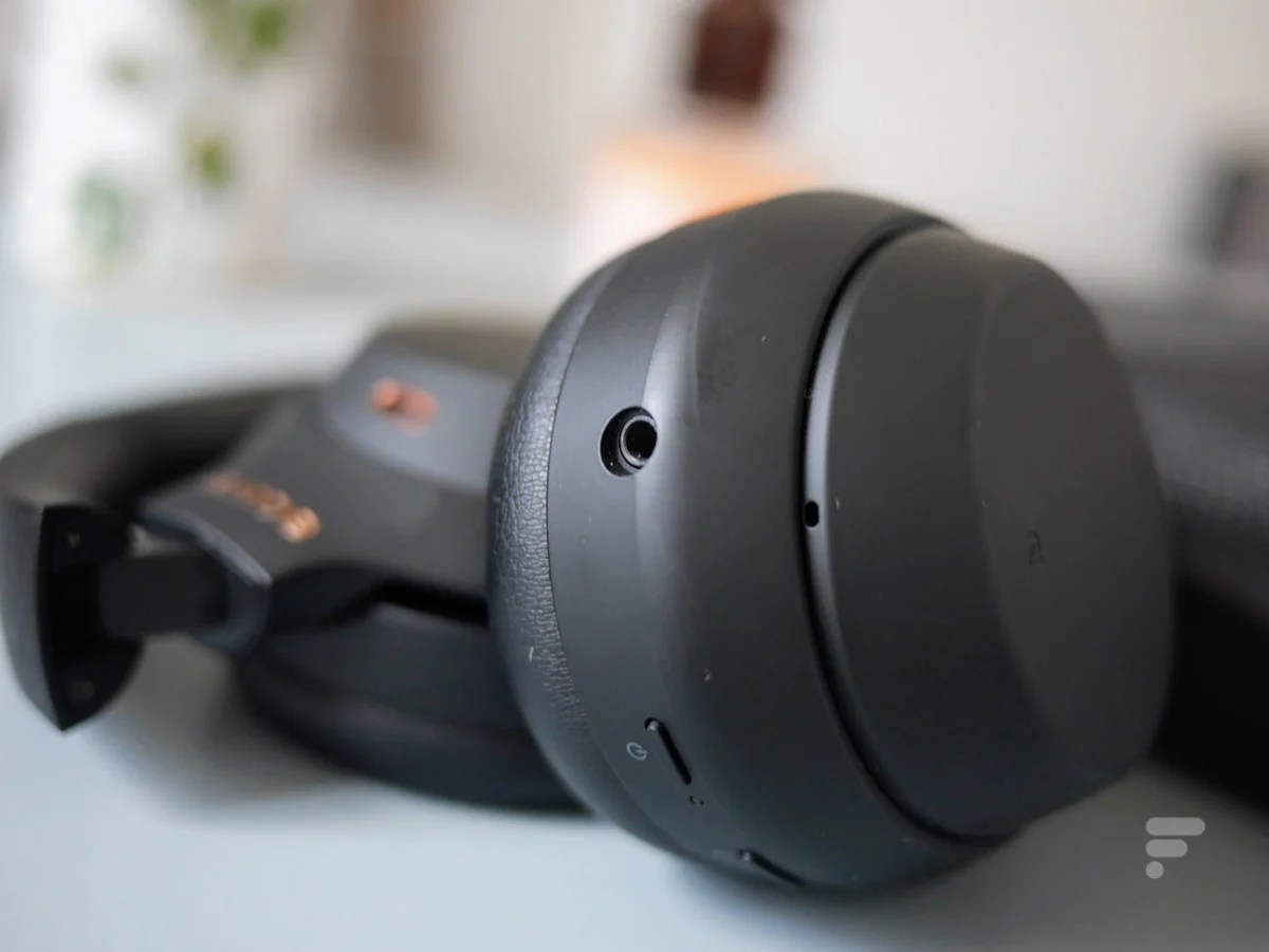 La prise jack du Sony WH-1000XM4