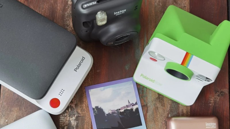 Polaroid ou Instax : notre sélection des meilleurs appareils photo instantanés en 2025