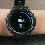AmazFit T-Rex : la smartwatch endurante au look militaire est à -43 % pour un court moment AmazFit T-Rex : la smartwatch endurante au look militaire est à -43 % pour un court moment