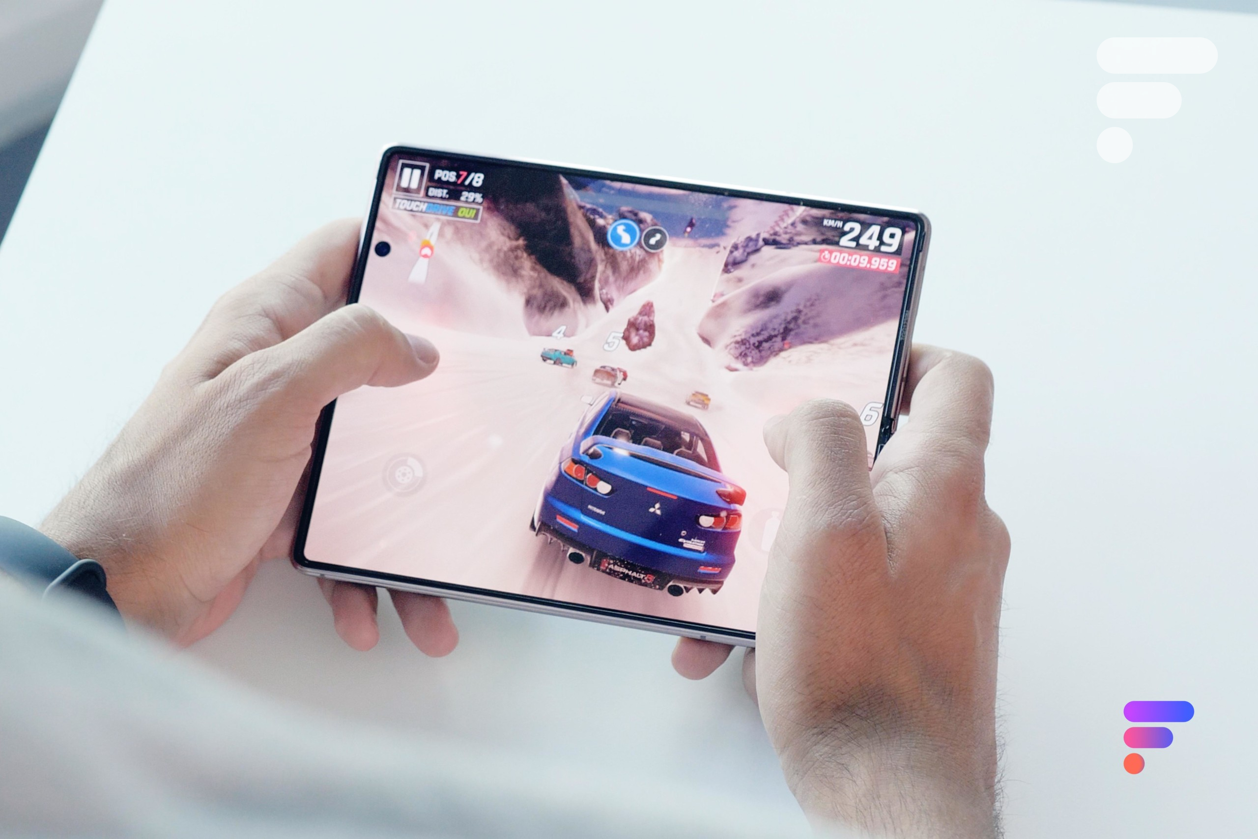 Samsung Galaxy Z Fold 2