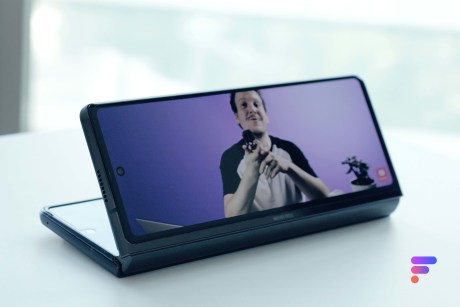 Samsung Galaxy Z Fold 2 stand