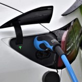 Eco-driving and the electric car: how to minimize consumption?