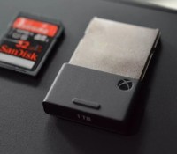 Le SSD externe un peu plus grand qu'une carte SD // Source : The Verge