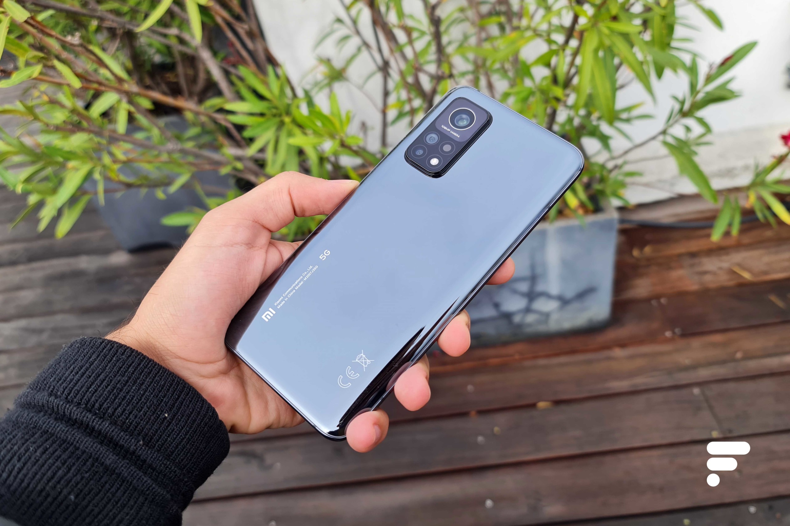 Xiaomi Mi 10T Pro avec écran allumé
