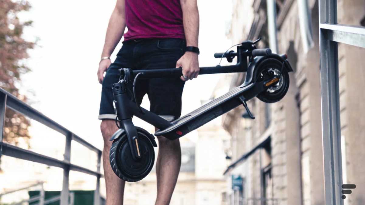 xiaomi-mi-electric-scooter-essential-2
