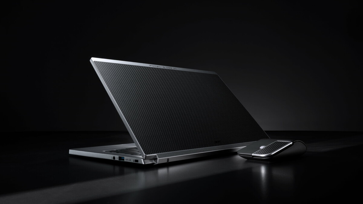 Acer-Porsche-Design-Acer-Book-RS-AP714