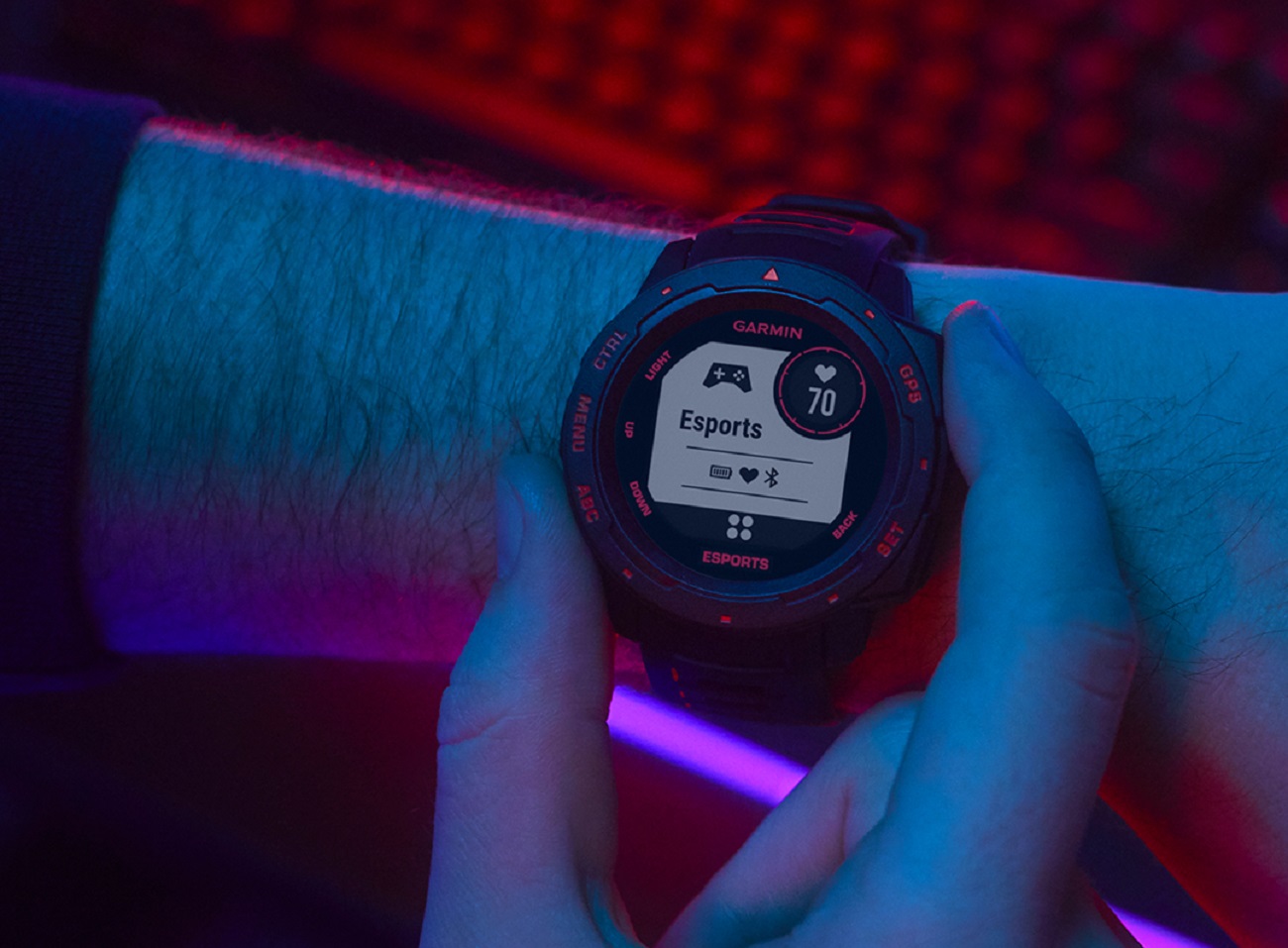 La montre Garmin Instinct Esports Edition