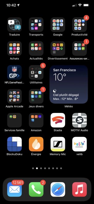 Apple iPhone 12  interface widgets